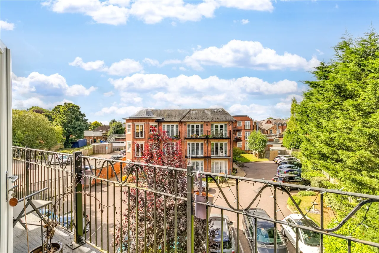 1 bed flat for sale, St Martins Road, Knebworth, SG3