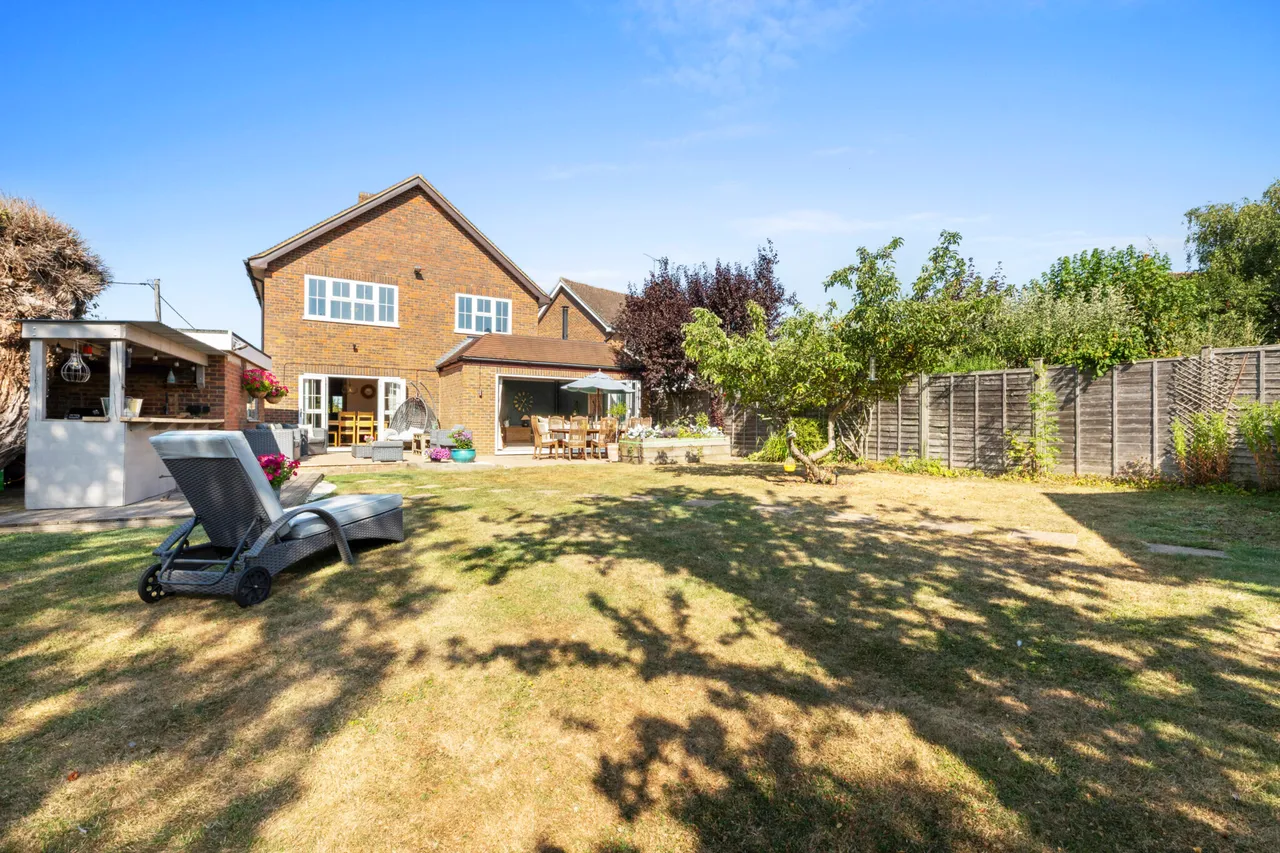 The Vines, Shabbington, HP18, photo 15