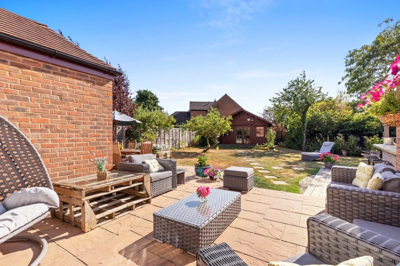 The Vines, Shabbington, HP18, photo 4