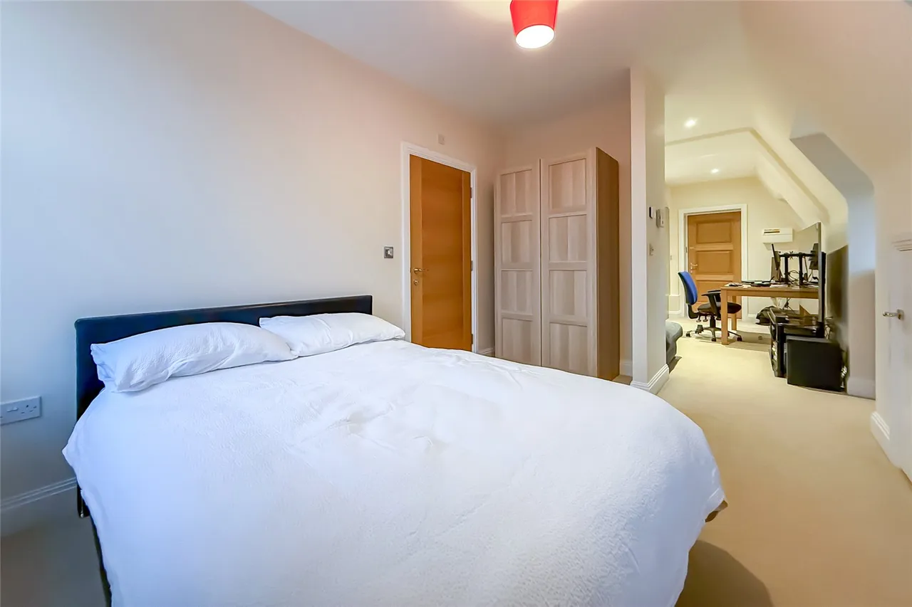 Townsend Lane, Harpenden, Hertfordshire, AL5 2FE, photo 4