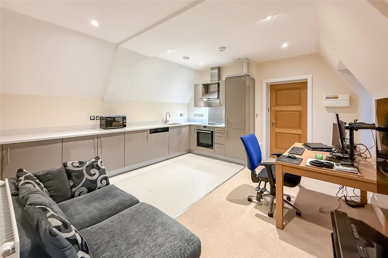 Townsend Lane, Harpenden, Hertfordshire, AL5 2FE, photo 11