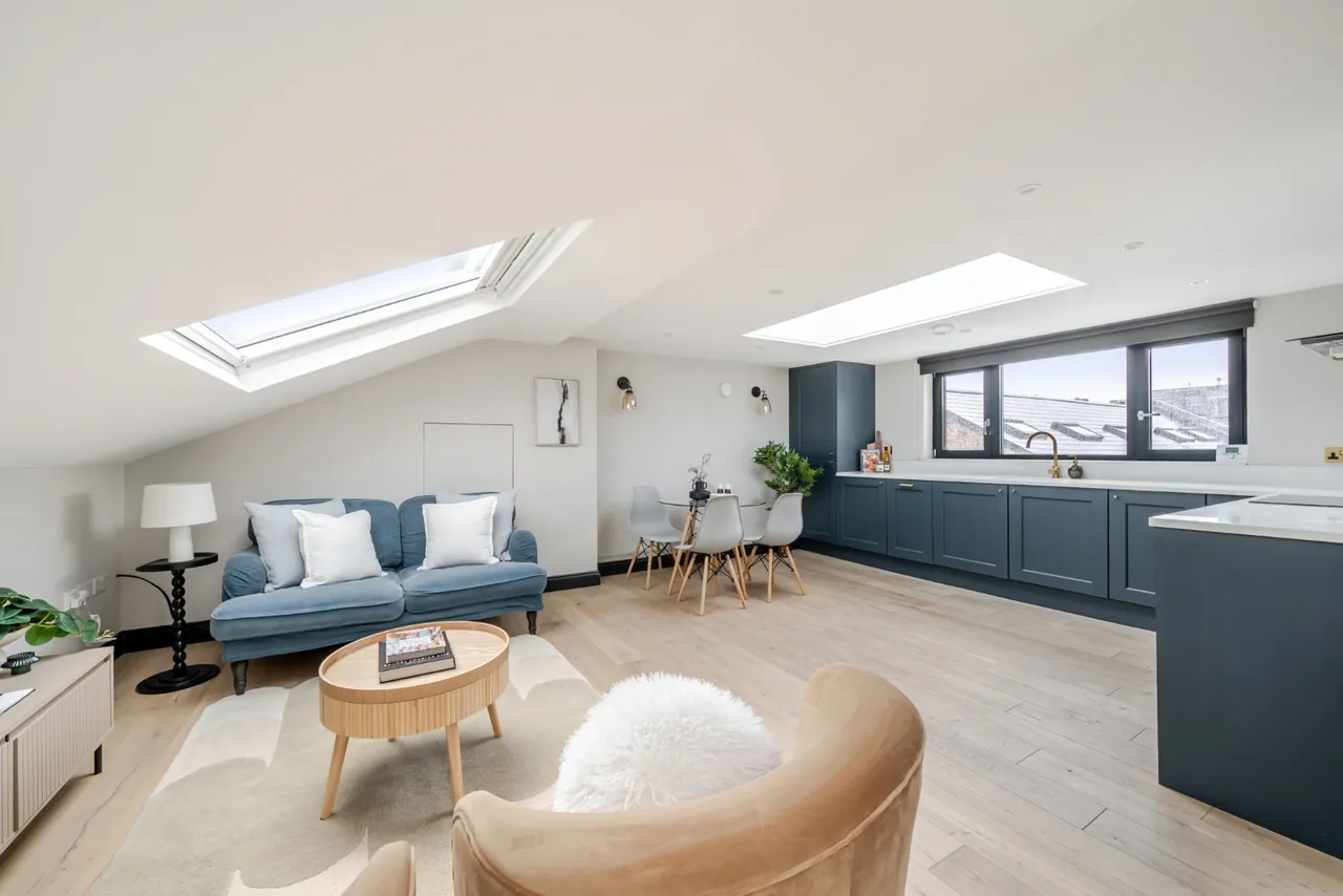 1 bed flat for sale — Chaldon Road, Fulham, London, SW6