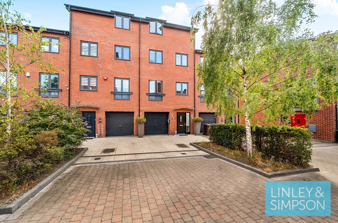 Cable Place, Hunslet, LS10, photo 16