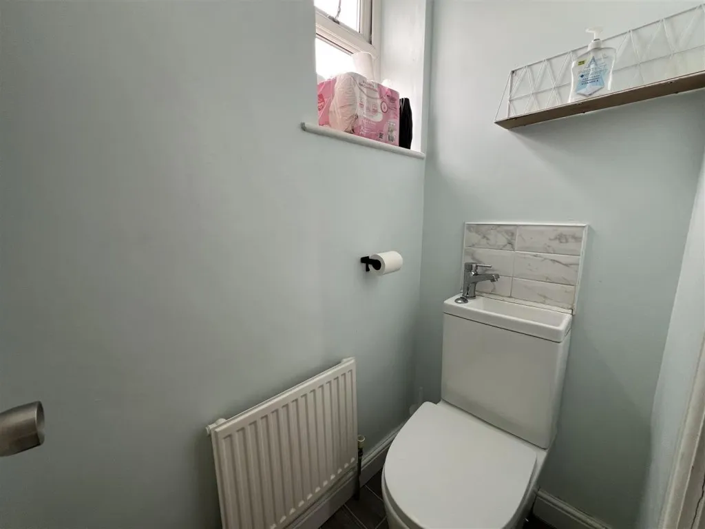 Abbotsbury Close, Manchester, M12, photo 15