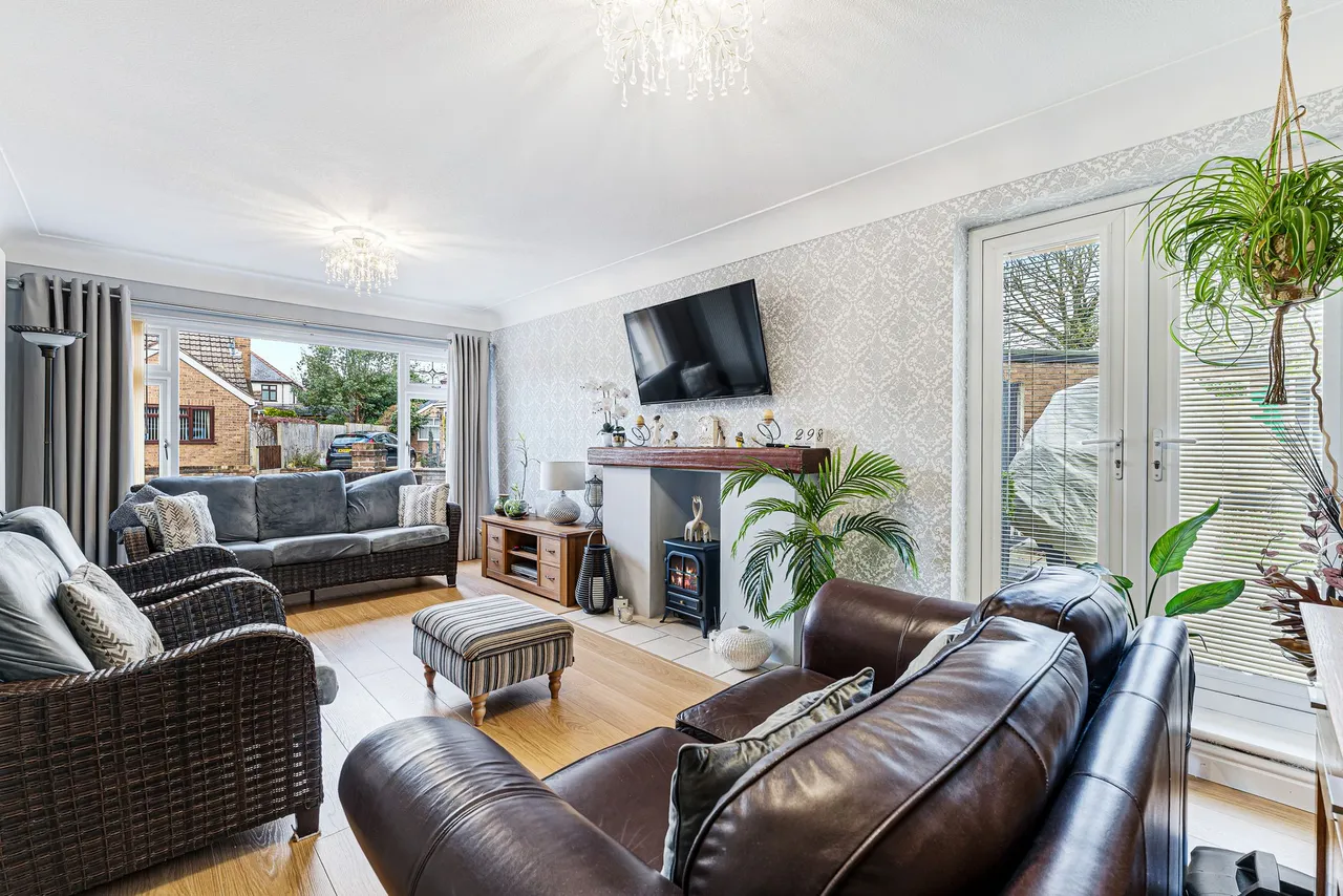 Woodland Avenue, Widnes, Widnes, WA8 7DS, photo 2