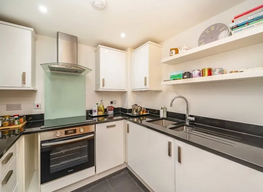 Clarence Avenue, Clapham South, SW4, photo 4