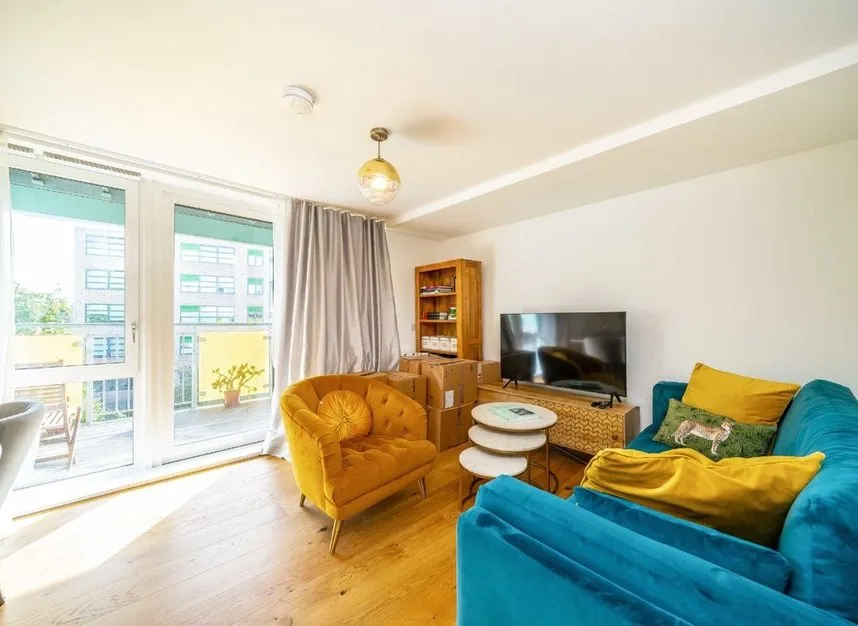 Clarence Avenue, Clapham South, SW4, photo 2