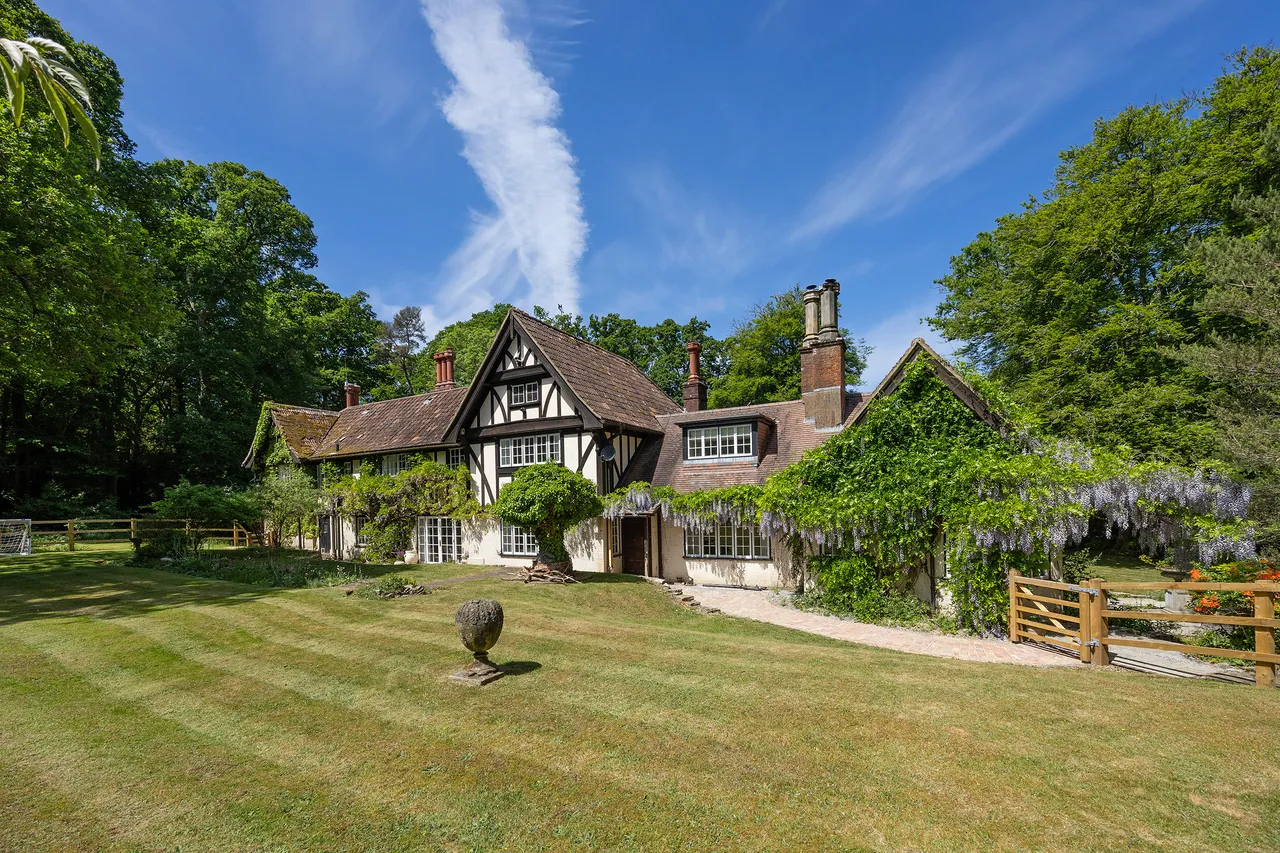 Brook, Lyndhurst, Hampshire, photo 2