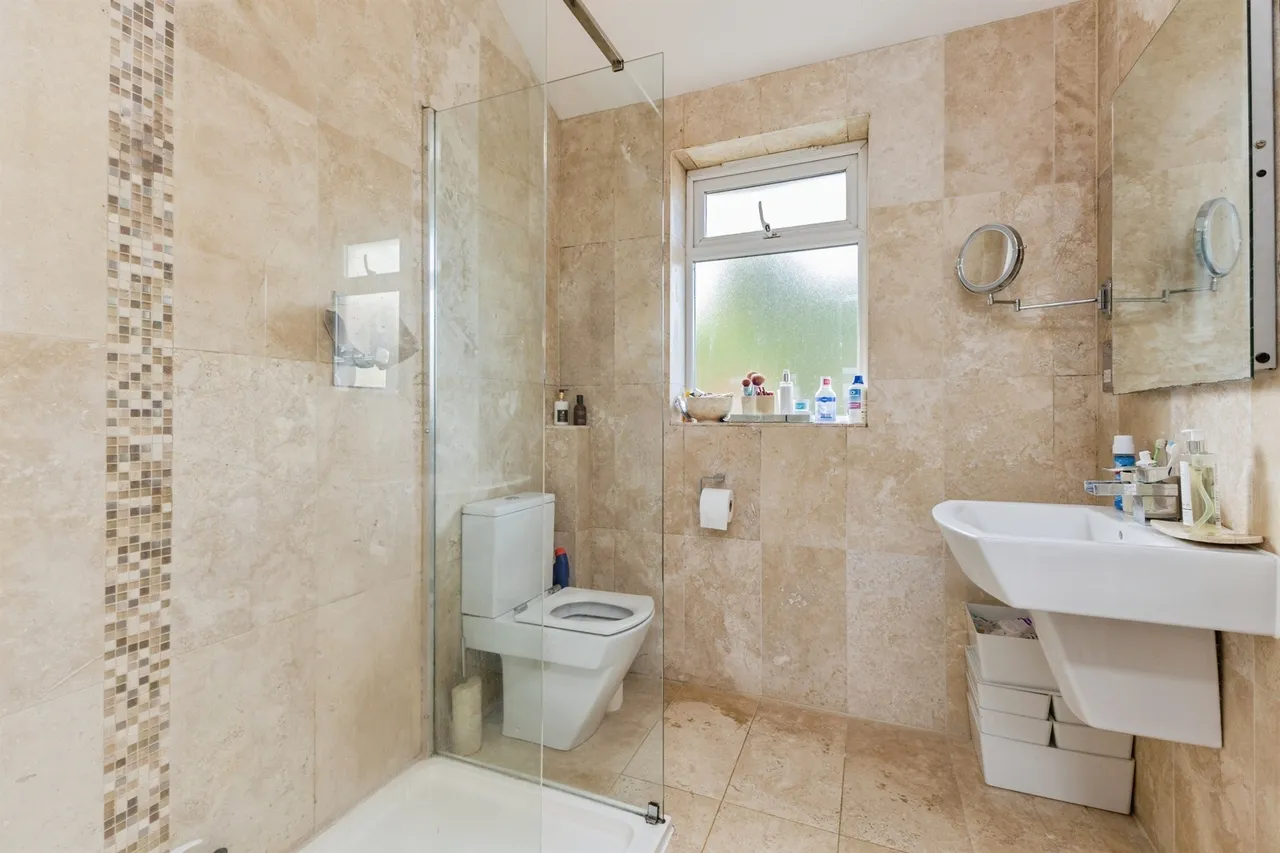 Southfield Avenue, Preston, TQ3, photo 16