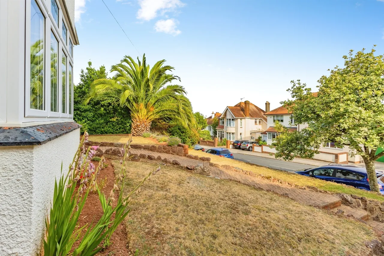 Southfield Avenue, Preston, TQ3, photo 24