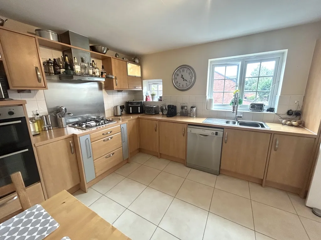 Charnley Drive, Liverpool, L15, photo 11