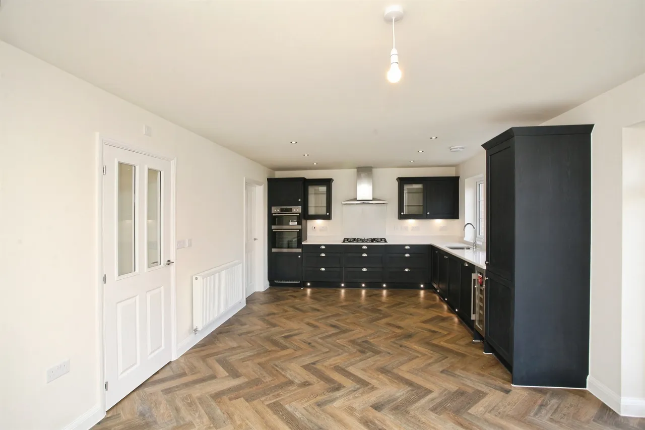 Indigo Close, Rugby, CV22, photo 7