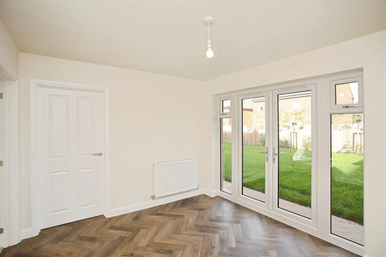 Indigo Close, Rugby, CV22, photo 15