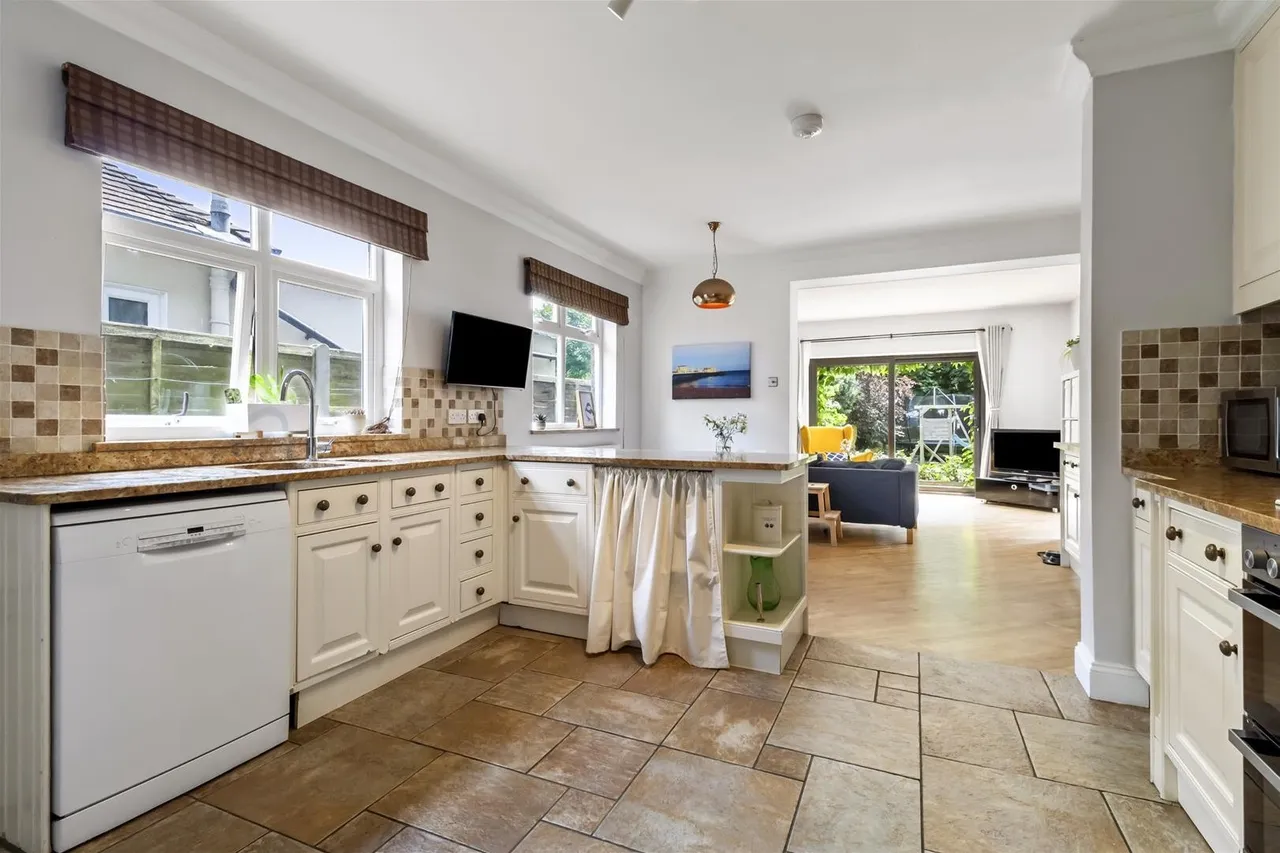 Poulters Lane, Worthing, photo 5