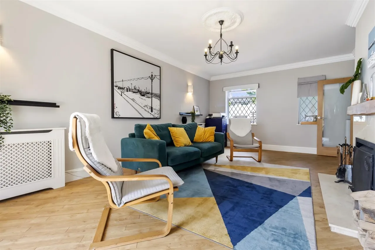 Poulters Lane, Worthing, photo 26
