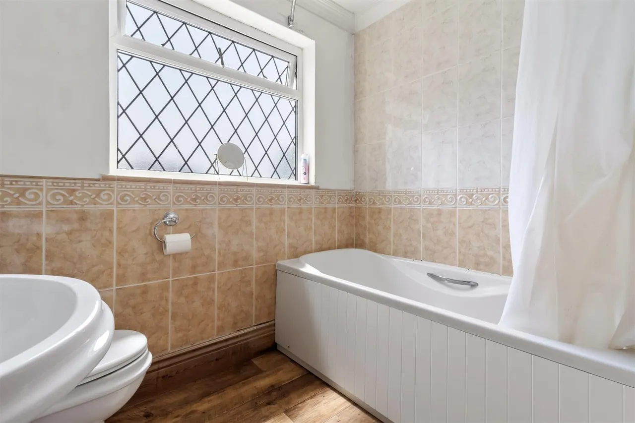 Poulters Lane, Worthing, photo 25