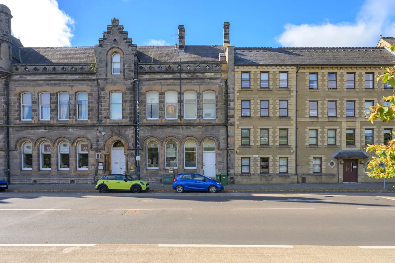 1 bed flat for sale, Tay Street, Perth, PH2
