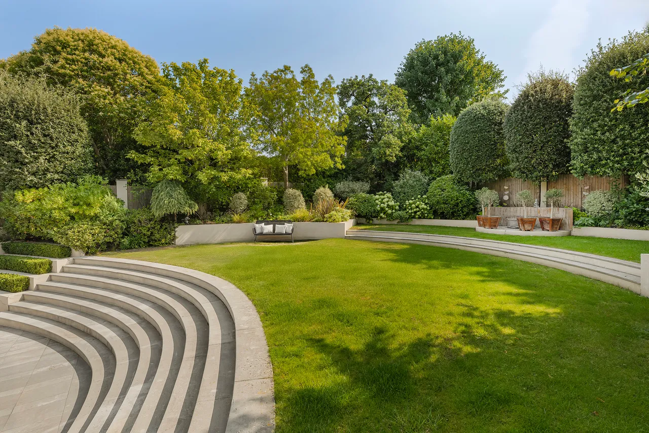 Roehampton Gate, Roehampton, London, photo 9