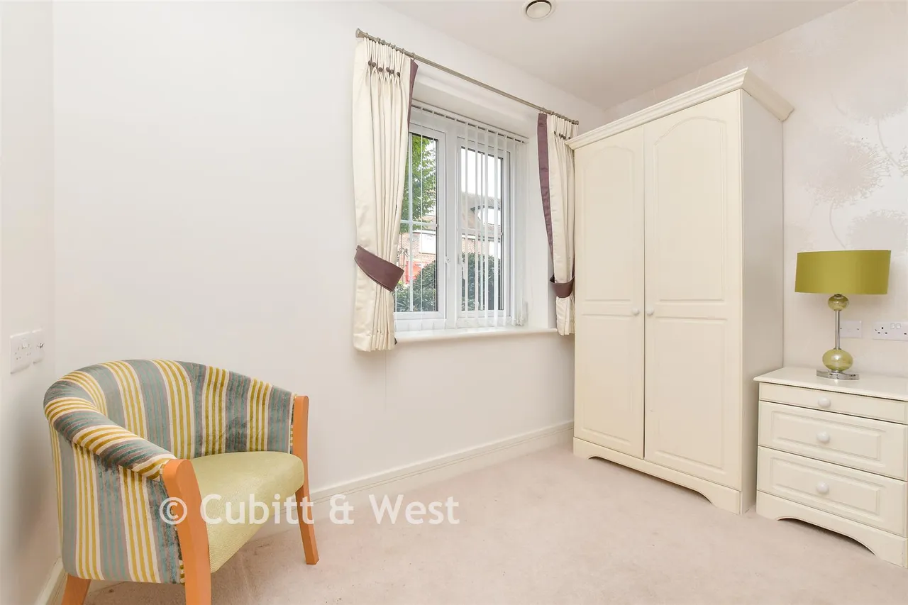 Waterloo Road, Epsom, KT19, photo 12