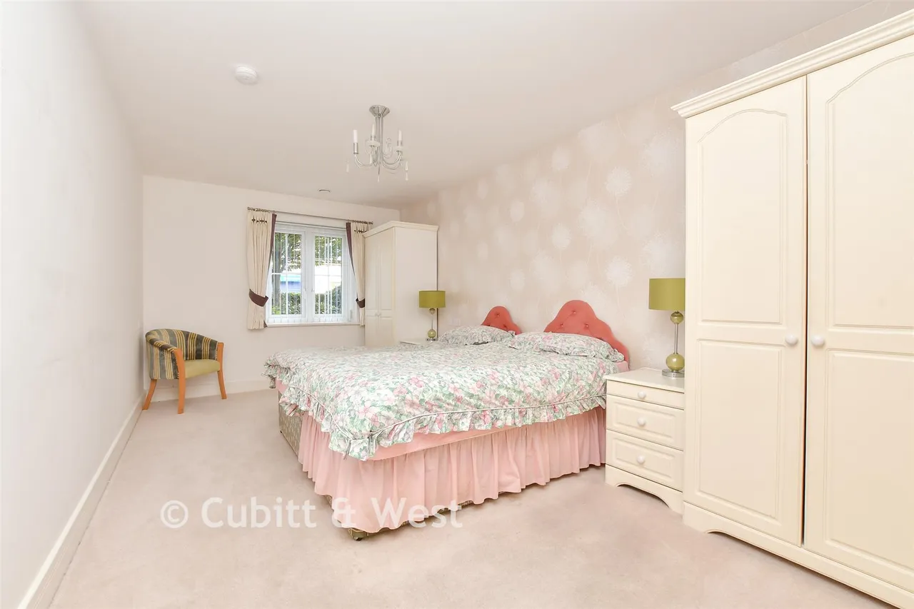 Waterloo Road, Epsom, KT19, photo 10