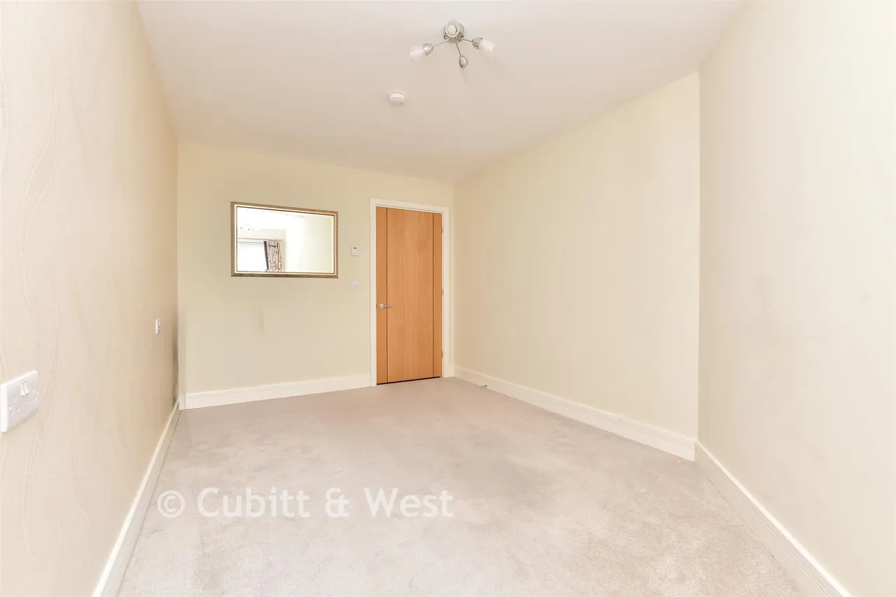 Waterloo Road, Epsom, KT19, photo 16