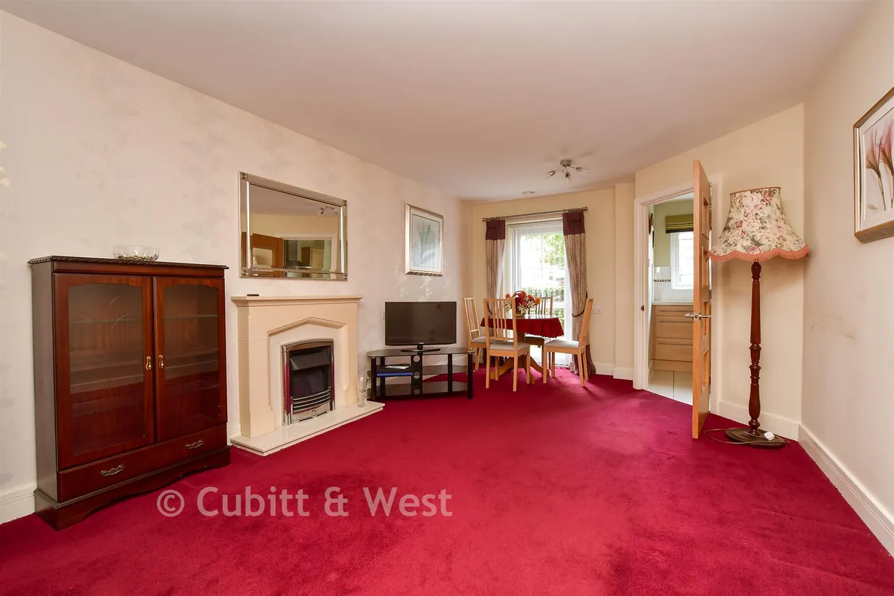 Waterloo Road, Epsom, KT19, photo 4