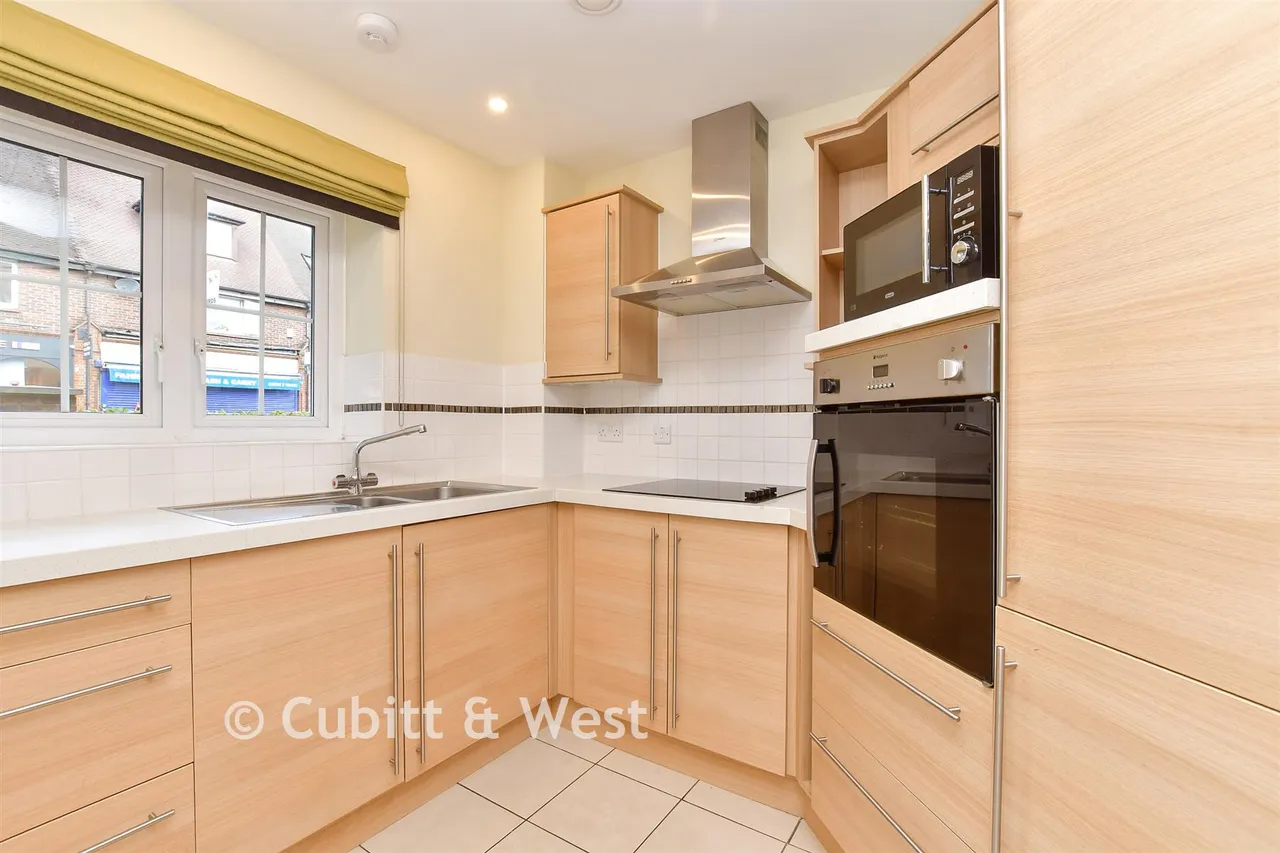 Waterloo Road, Epsom, KT19, photo 9