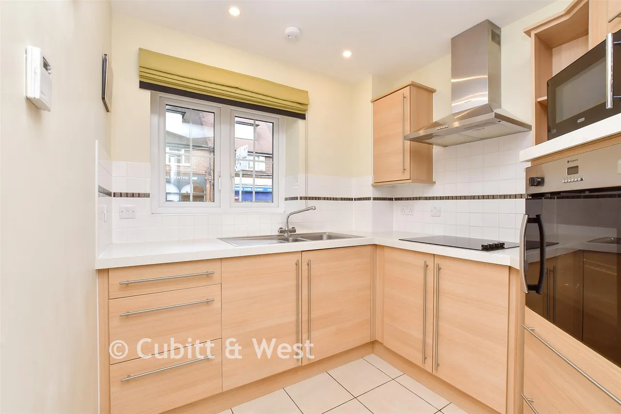 Waterloo Road, Epsom, KT19, photo 8