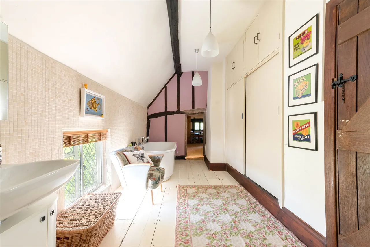 Hilltop Farm, Little Hill, LU7, photo 11