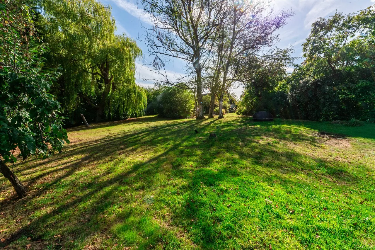 Hilltop Farm, Little Hill, LU7, photo 13