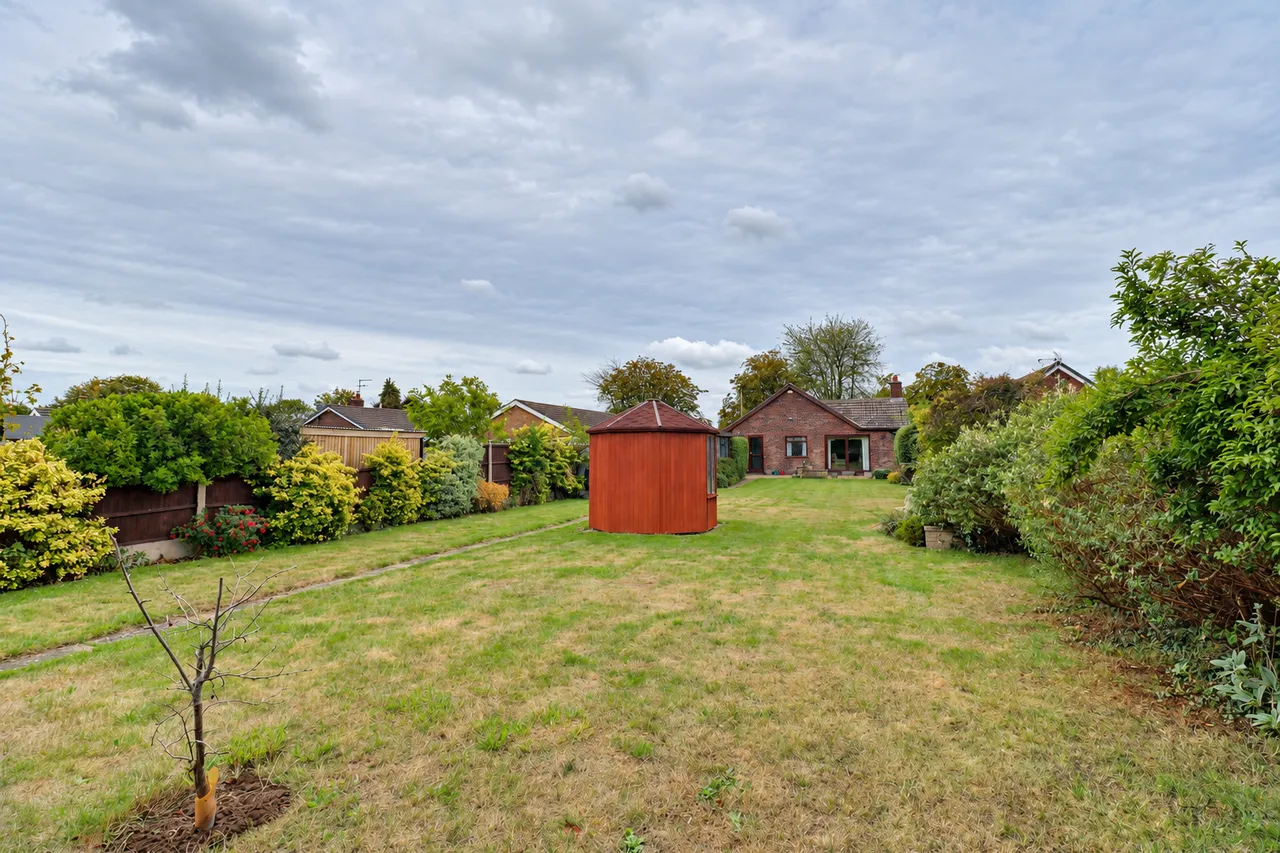 East Green, Messingham, DN17, photo 17