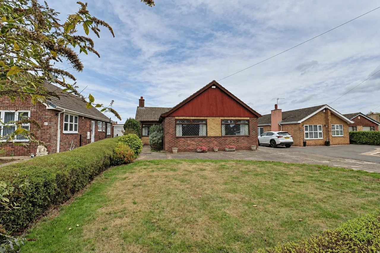 3 bed house for sale, East Green, Messingham, DN17