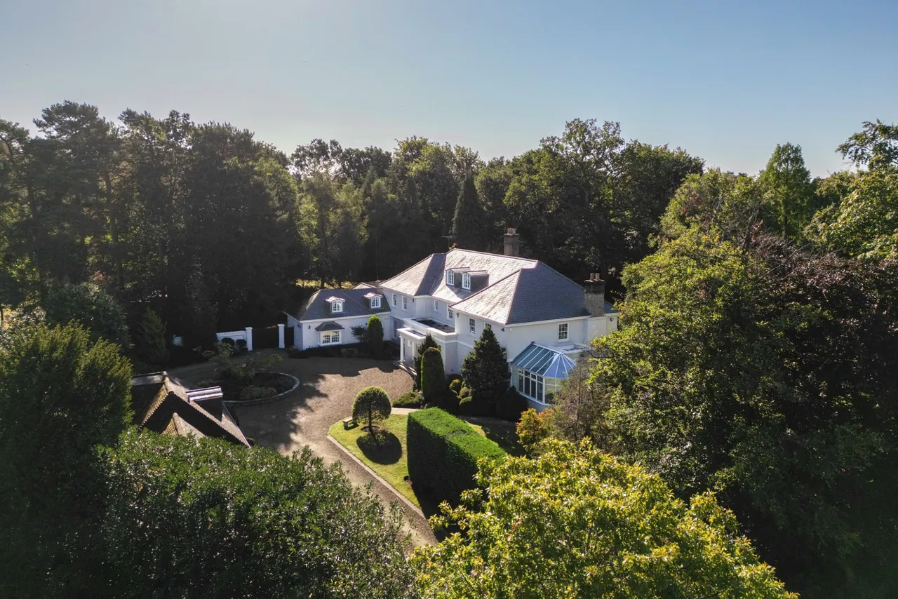 Virginia Water, Surrey, GU25 4JR, photo 4
