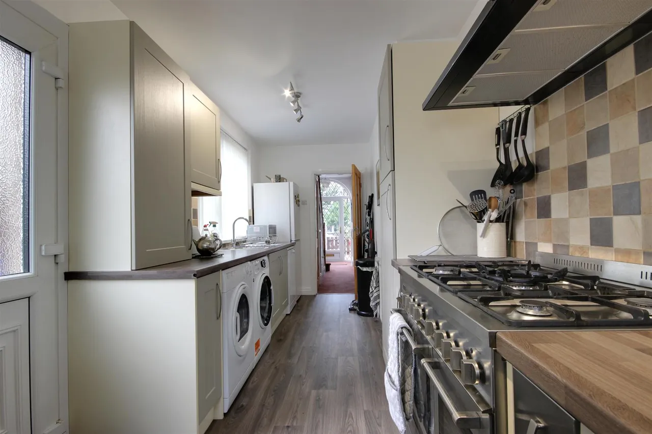 Overland Road, Cottingham, photo 8