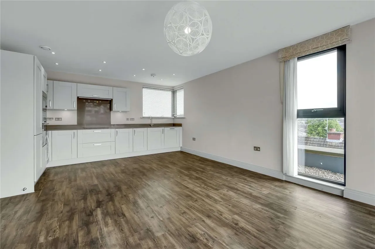 Denzil Road, Guildford, GU2, photo 3