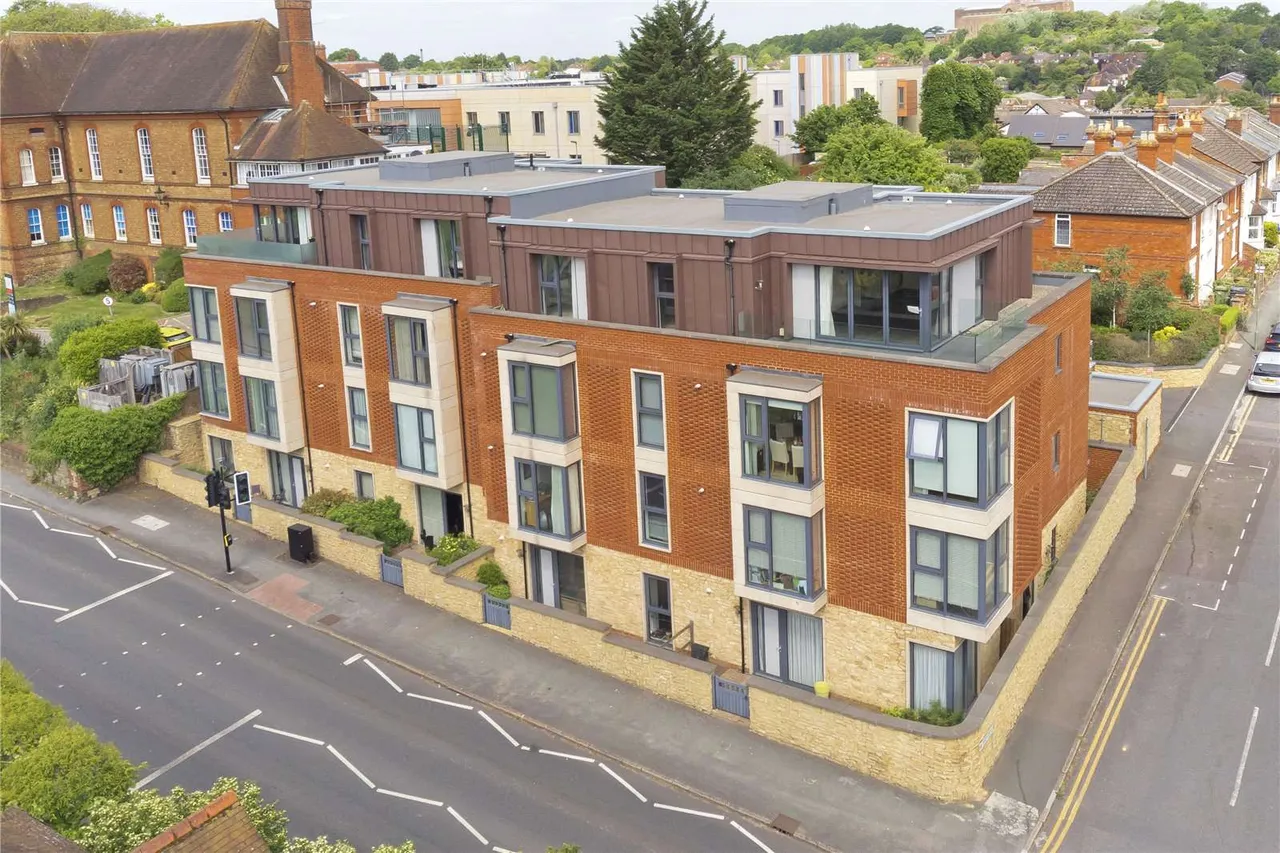 Denzil Road, Guildford, GU2, photo 11