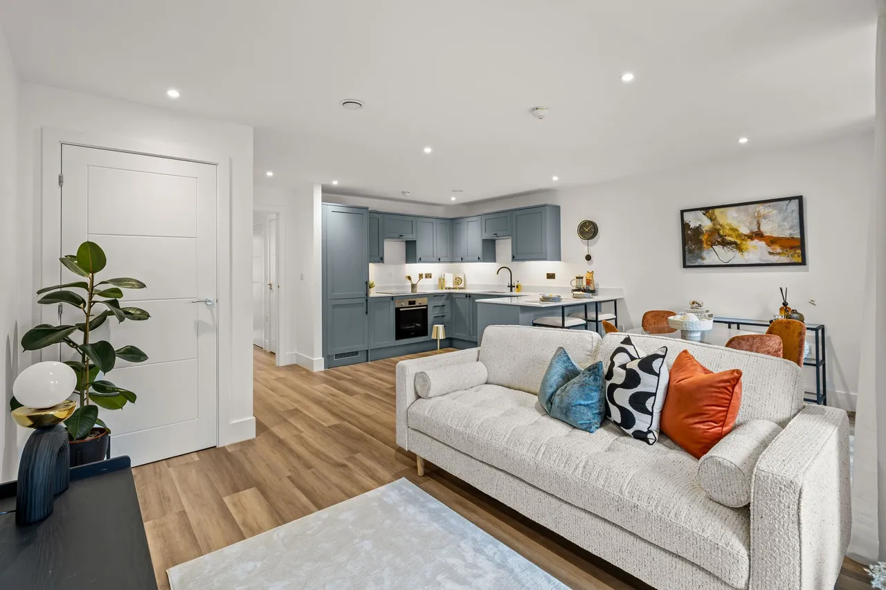 Kingsfield Way, RH1, photo 9