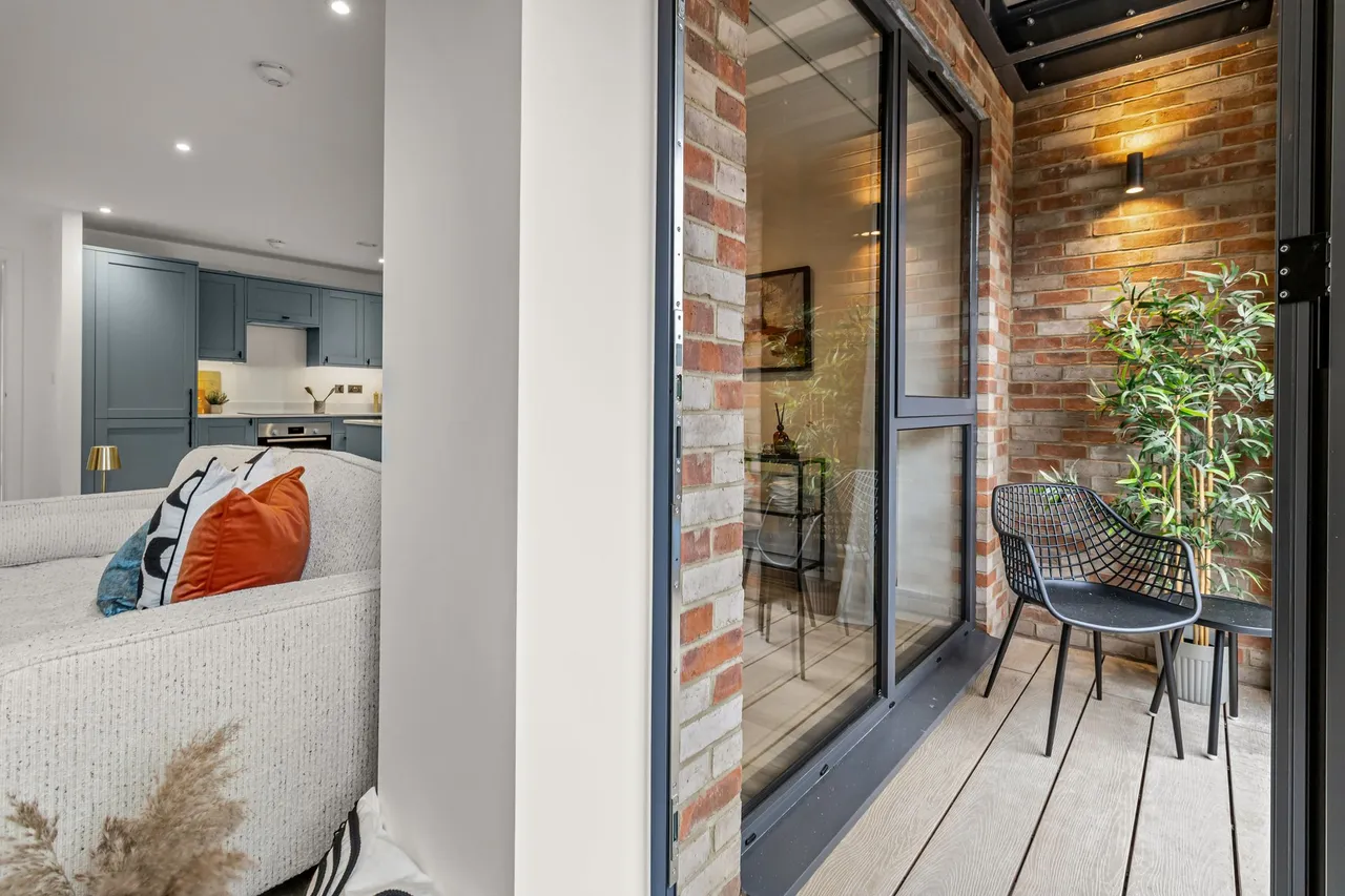 Kingsfield Way, RH1, photo 8