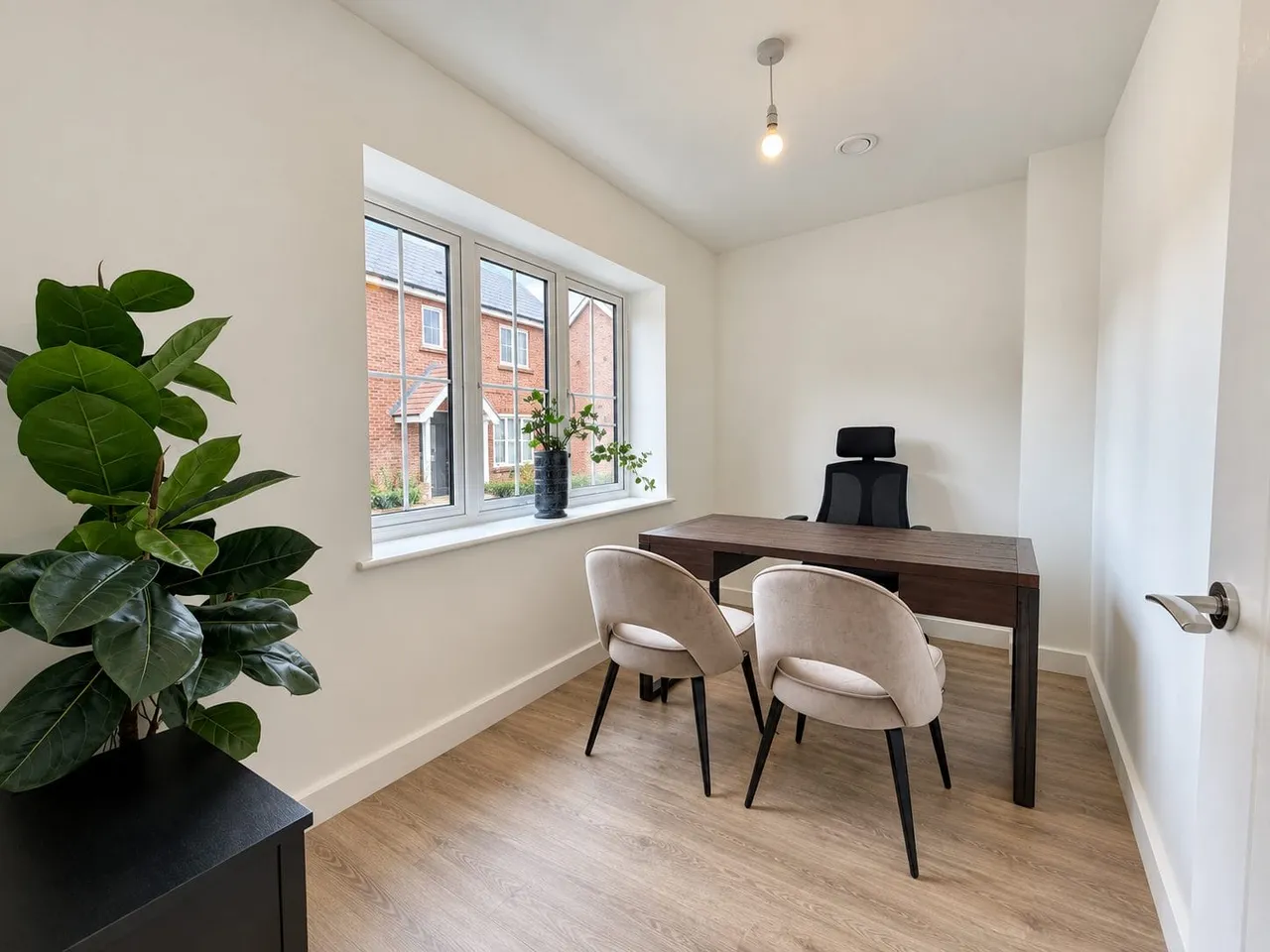 The Kensworth Station Road, Bow Brickhill, MK17, photo 8