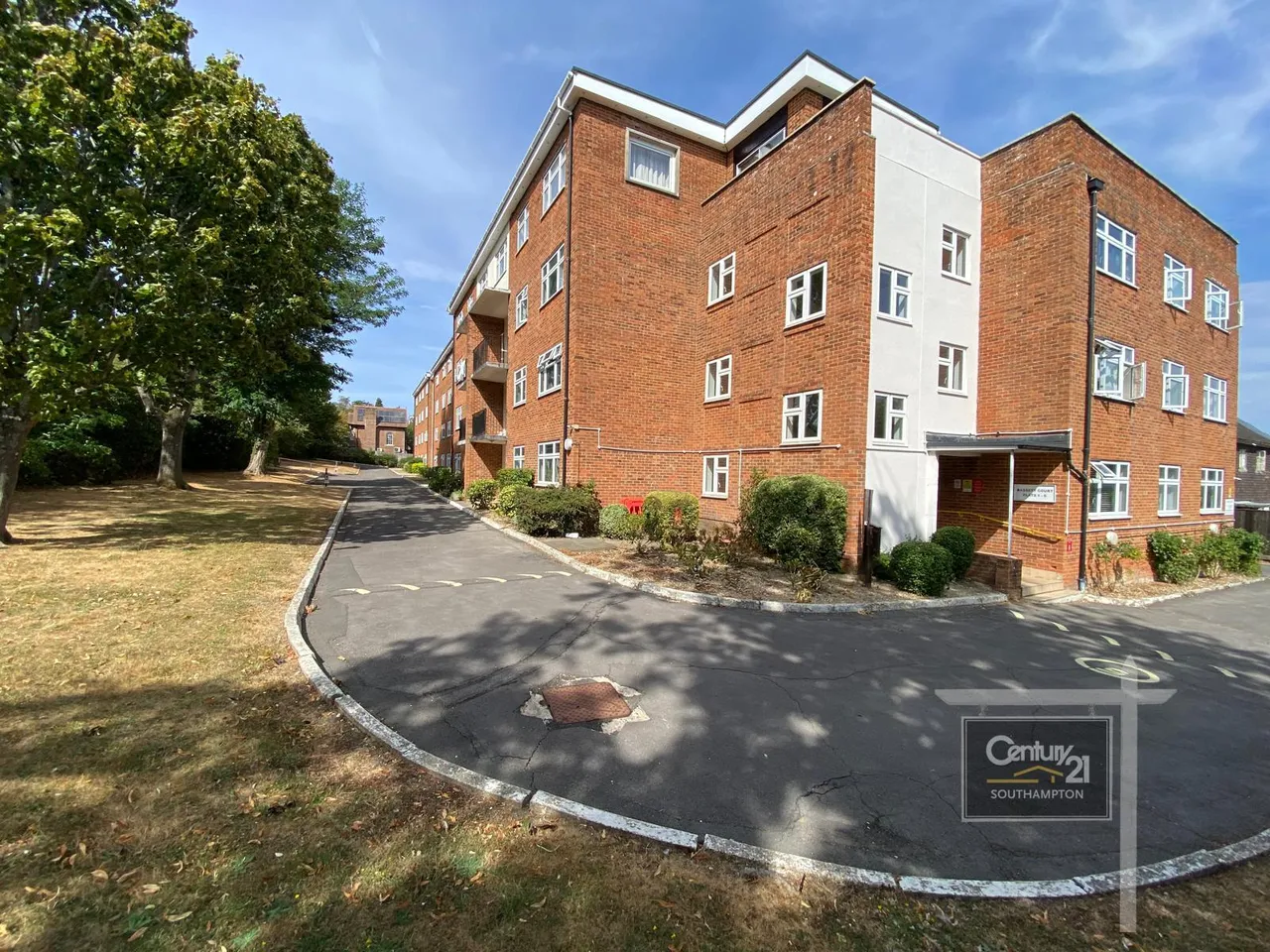3 bed property to rent, Bassett Avenue, Southampton, SO16