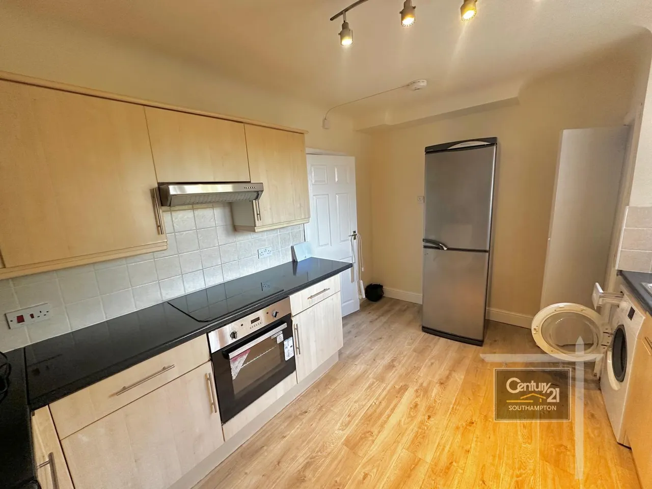 Bassett Avenue, Southampton, SO16, photo 4