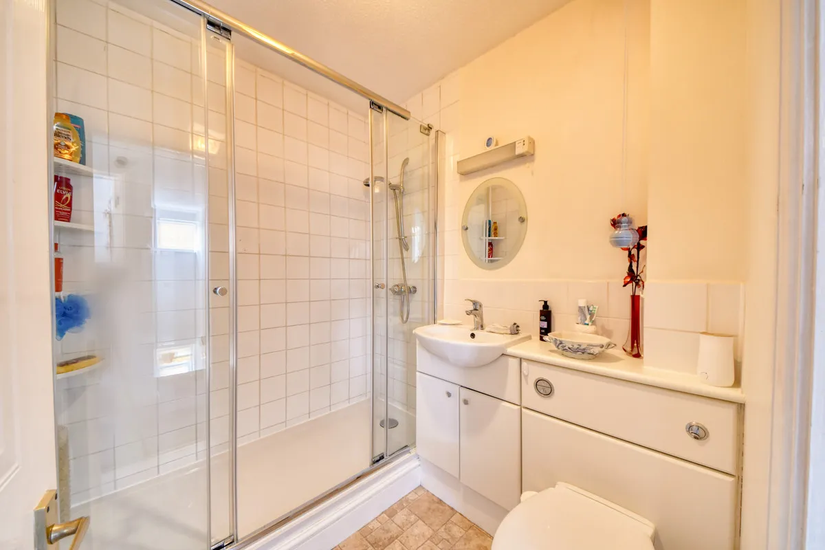 Swindon, SN6, photo 8