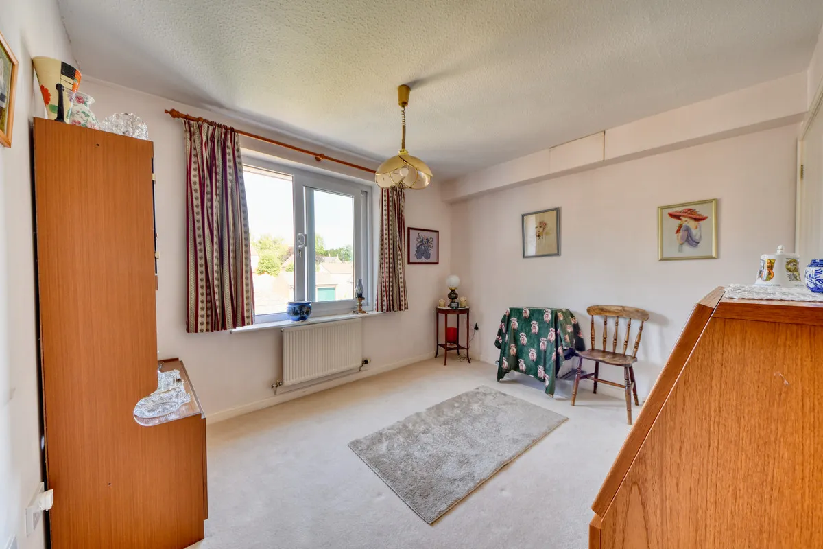 Swindon, SN6, photo 5