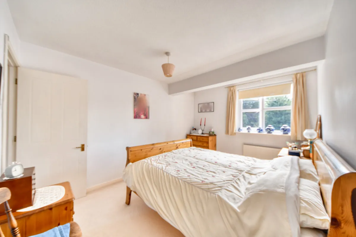 Swindon, SN6, photo 7