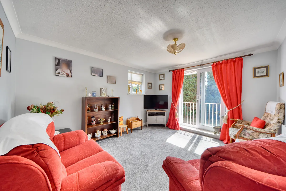 2 bed flat for sale, Swindon, SN6