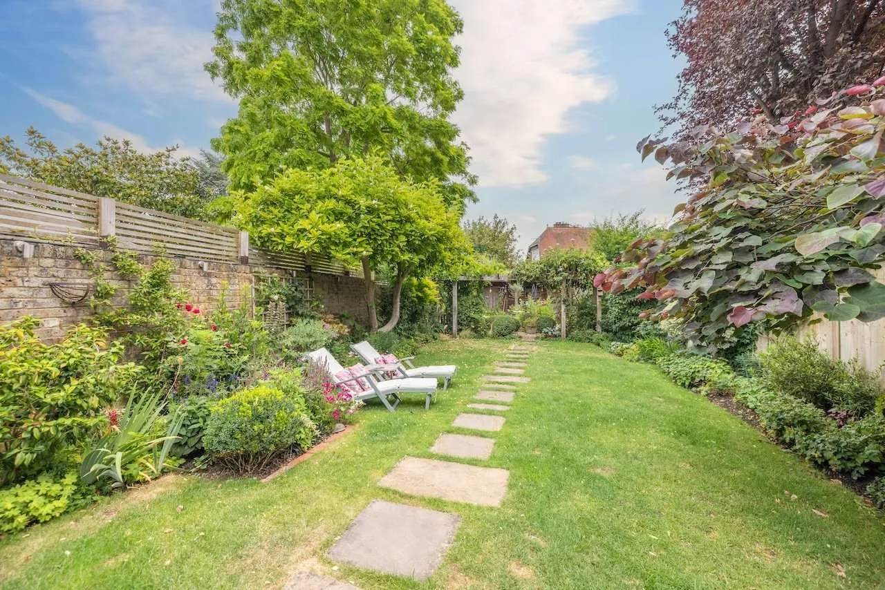 High Street, Datchet, SL3, photo 15
