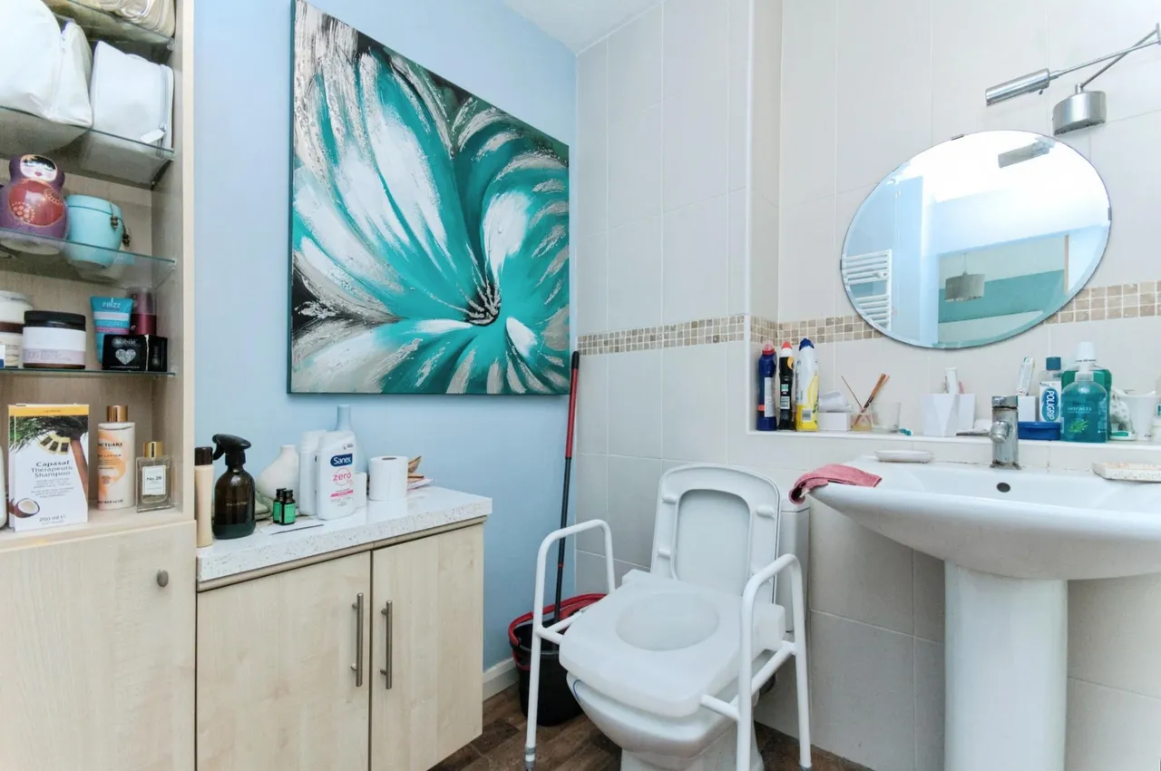 Royal Parade, Eastbourne, BN22, photo 19