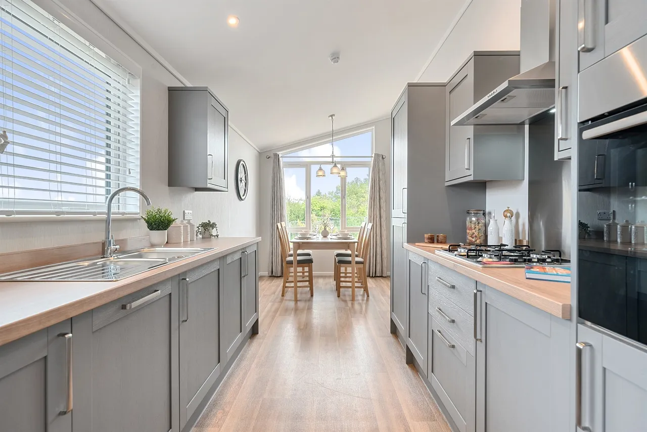 Blandford Road North, Beacon Hill, BH16, photo 2