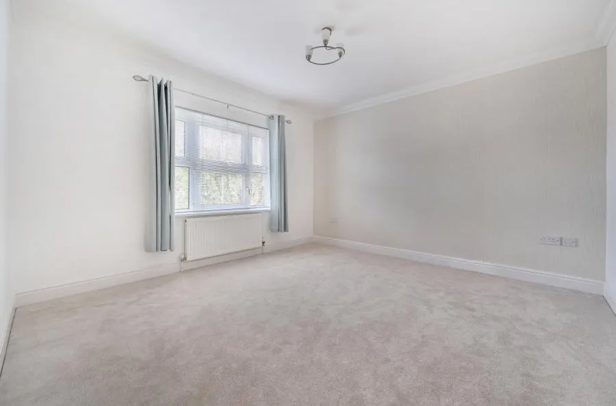 Howland Close, Eastbourne, BN23, photo 29