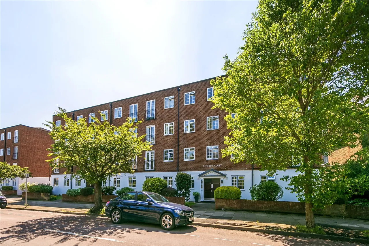 2 bed flat for sale, Stanmore Road, Richmond, TW9